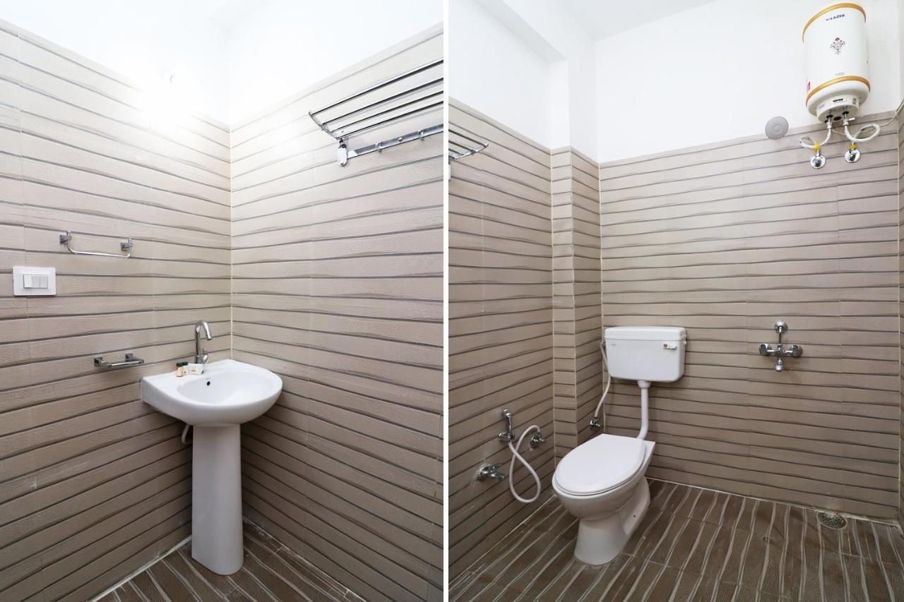 Oyo 1021 Hotel Gayatri Residency Tirath Екстериор снимка